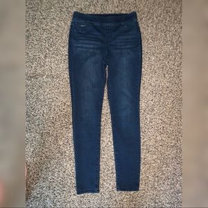 Stretchy skinny legged jeans nine west